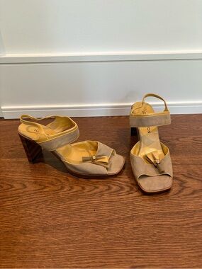 Louis Vuitton Heeled sandals